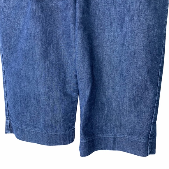 Express Design Studio Editor Shorts - Picture 3 of 13